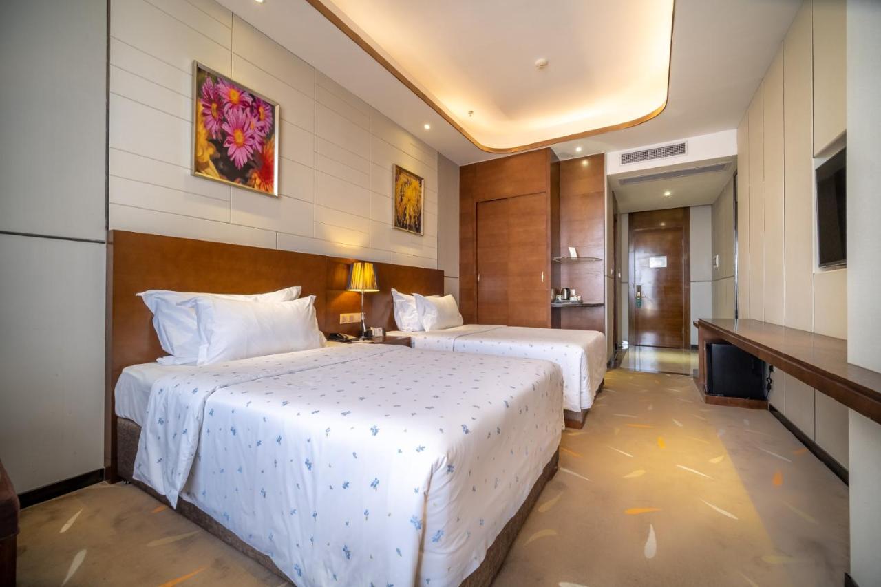 Relteem Hotel Чжуншань Экстерьер фото