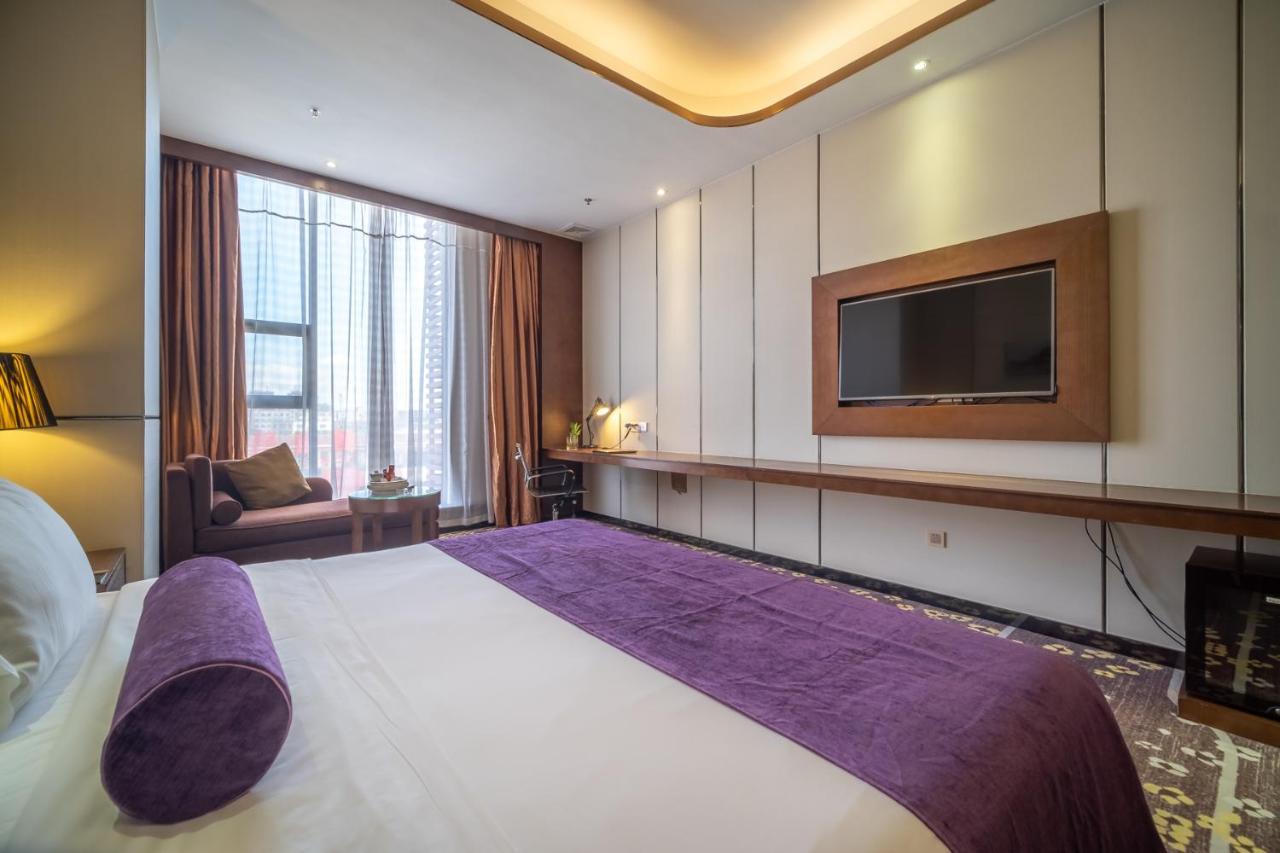 Relteem Hotel Чжуншань Экстерьер фото
