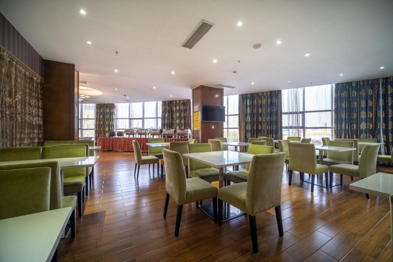 Relteem Hotel Чжуншань Экстерьер фото