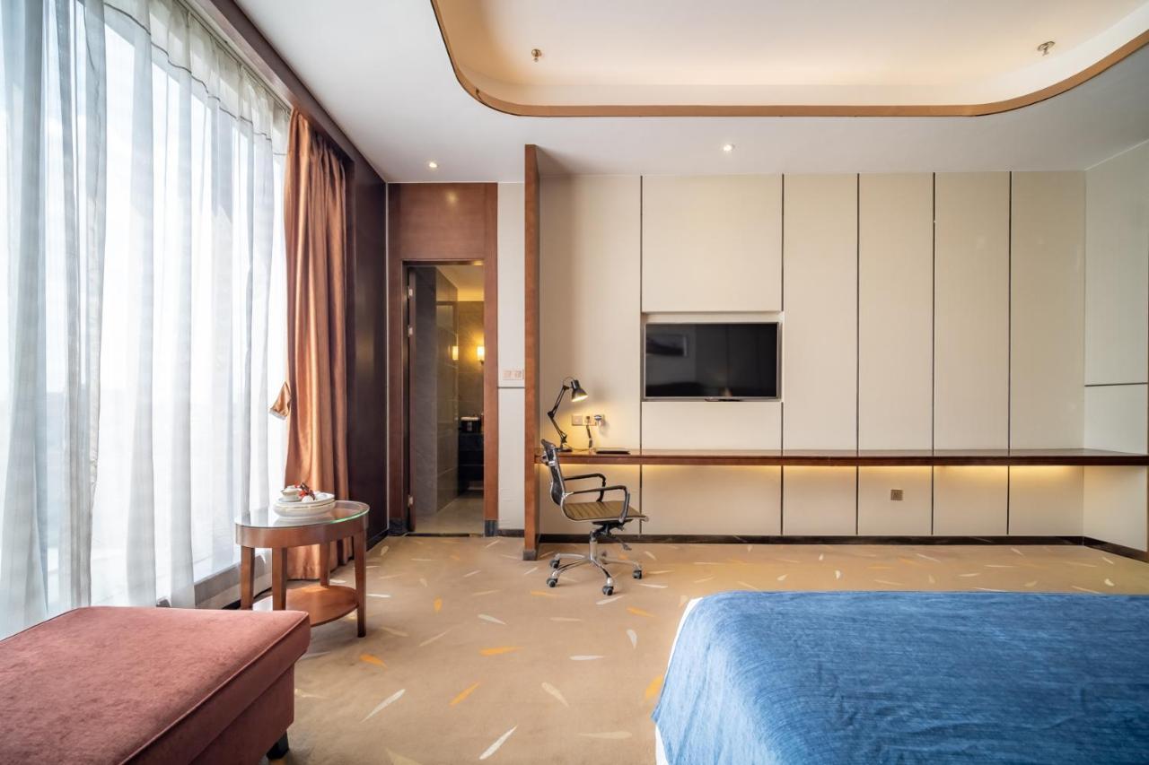 Relteem Hotel Чжуншань Экстерьер фото